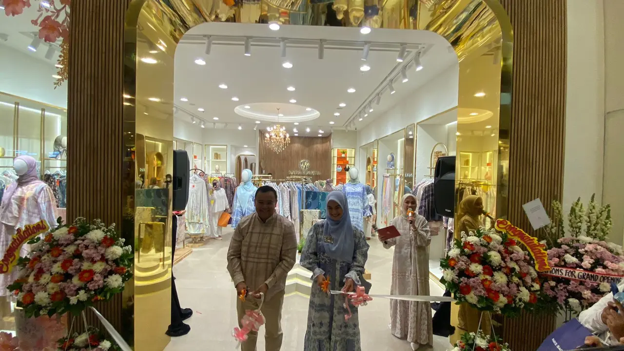 Nada Puspita Buka Offline Store Terbaru