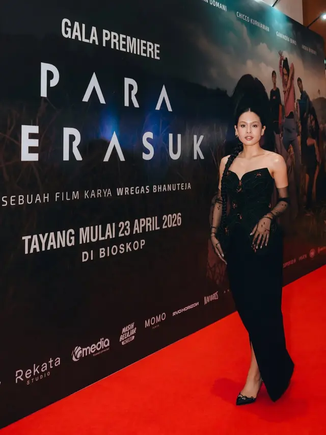 Maudy Ayunda saat Premier Film Para Perasuk pakai baju hitam. [@maudyayunda]