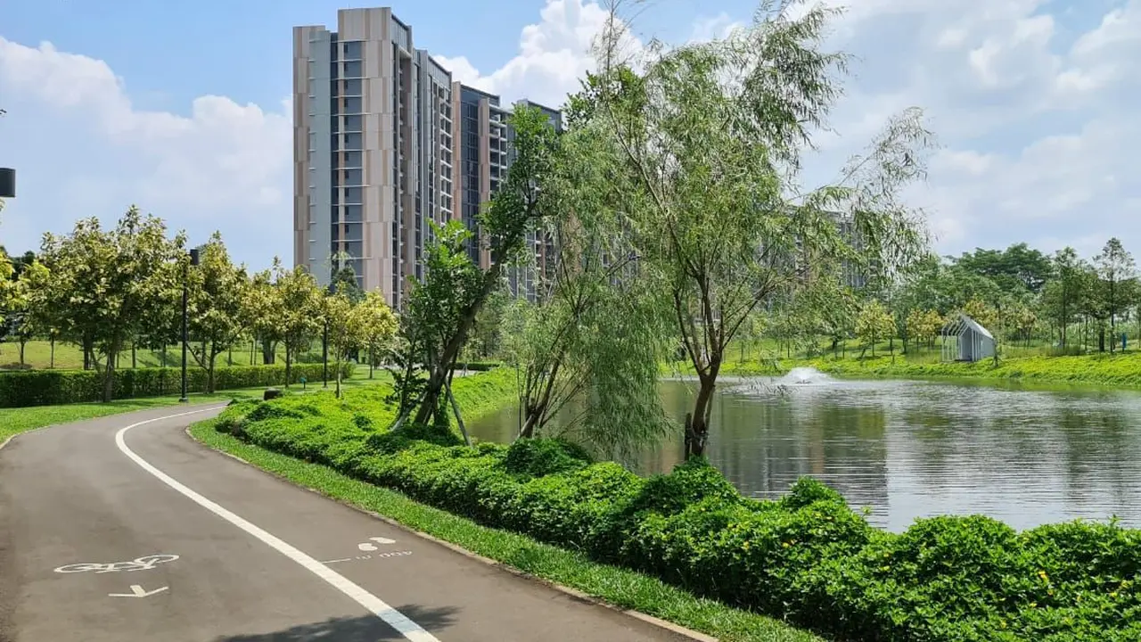 Di kawasan NavaPark BSD terdapat terowongan bawah tanah yang memiliki akses menuju kawasan The Breeze.