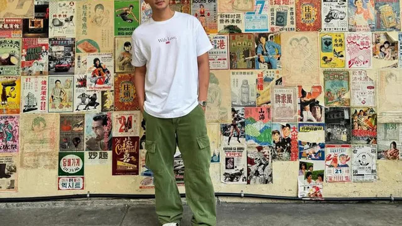 Potret Afgan dengan Kaos Warna Putih yang Bisa Jadi Referensi, Keren Tapi Simpel