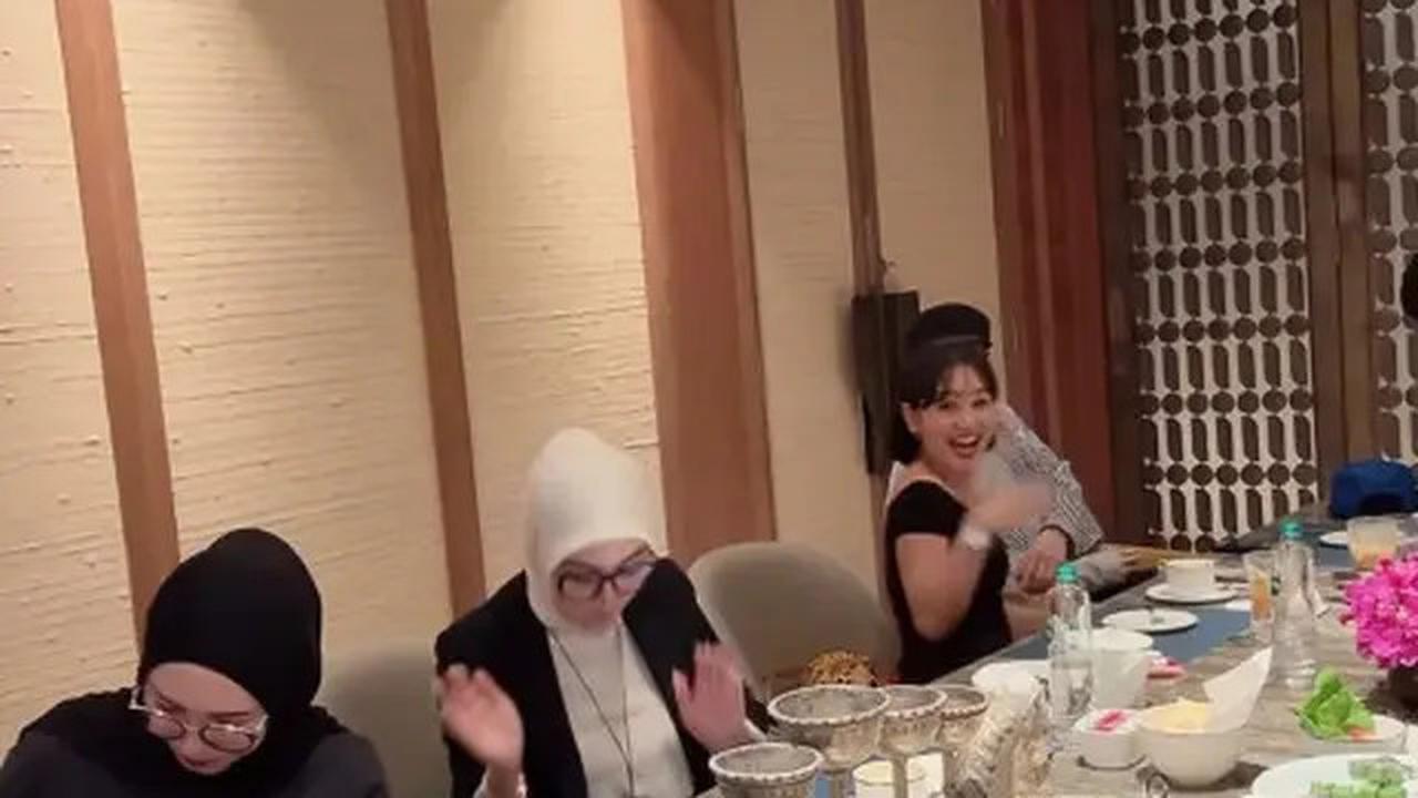 5 Potret Syahrini Kumpul bareng Geng HARA, Santai tapi Tetap Glamor