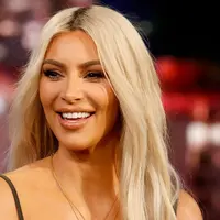 Kim Kardashian baru saja menyambut kelahiran anak ketiganya, Chicago West dengan jasa rahim pengganti pada 15 Januari lalu. (Getty Images - Cosmopolitan)