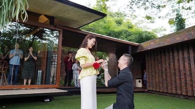 Momen Lamaran 5 Pemeran Sinetron Anak Langit, Caesar Hito Paling Romantis