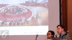 Director COX, Richard melakukan presentasi rancang konsep desain di Jakarta, Rabu (25/5/2016). PT Jakarta Propertindo resmi menggandeng ES Global untuk membangun ulang Stadion Balap Sepeda Velodrome Rawamangun. (Liputan6.com/Helmi Fithriansyah)