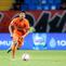 Pemain Borneo FC, Muhammad Alfharezzi Buffon menguasai bola saat menghadapi Madura United pada laga leg kedua semifinal Championship Series BRI Liga 1 2023/2024 di Stadion Batakan, Balikpapan, Kalimantan Timur, Minggu (19/5/2024). (Bola.com/Bagaskara Lazuardi)