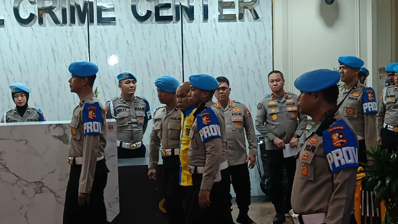 VIDEO: Tegas Kombes Pimpin Sidang Etik Bentak AKP Dadang "Yang Jelas Ngomongnya!"