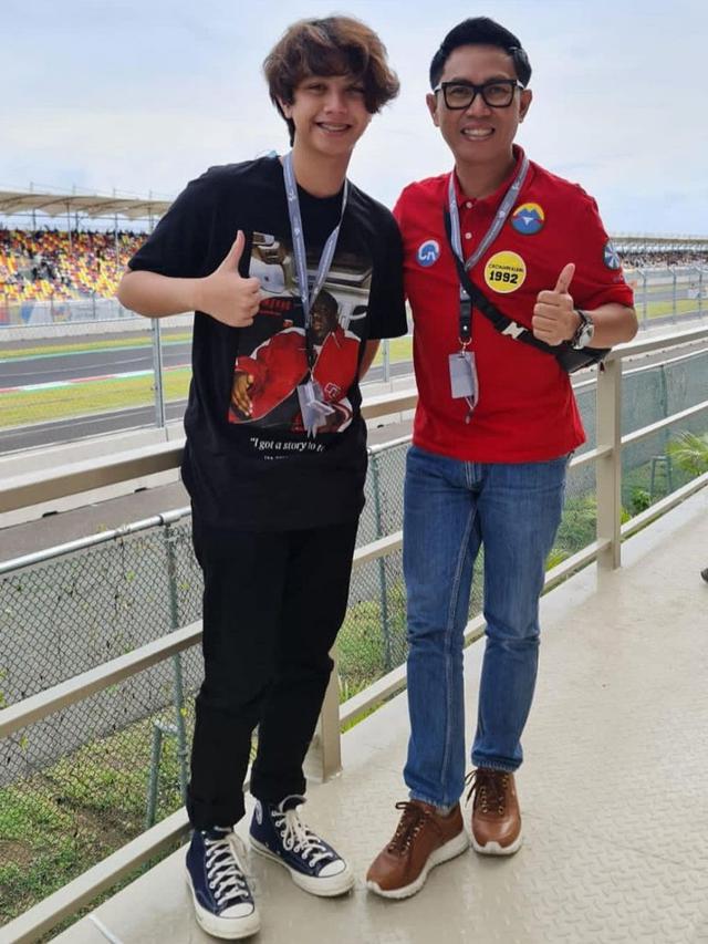 Potret 7 Artis Nonton Langsung MotoGP Mandalika 2022, Anak Eko Patrio Curi Perhatian