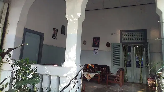 Fasad Rumah Peninggalan Kolonial Belanda di Kebumen Jawa Tengah