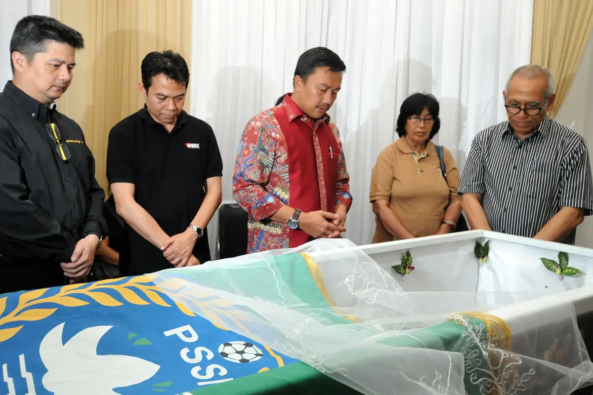  Legenda sepak bola Indonesia, Sinyo Aliandoe wafat (Liputan6.com/Helmi Fithriansyah)