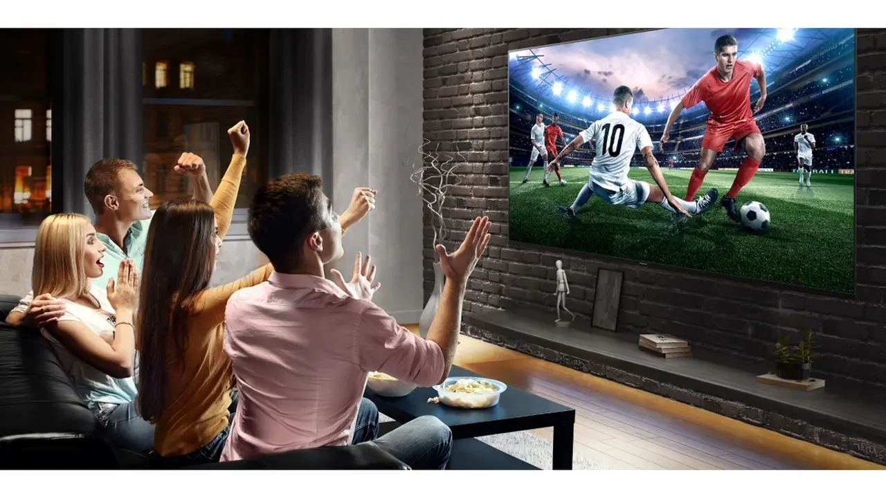 Ilustrasi nonton bola bareng seperti di barisan depan saat di stadion bersama Panasonic