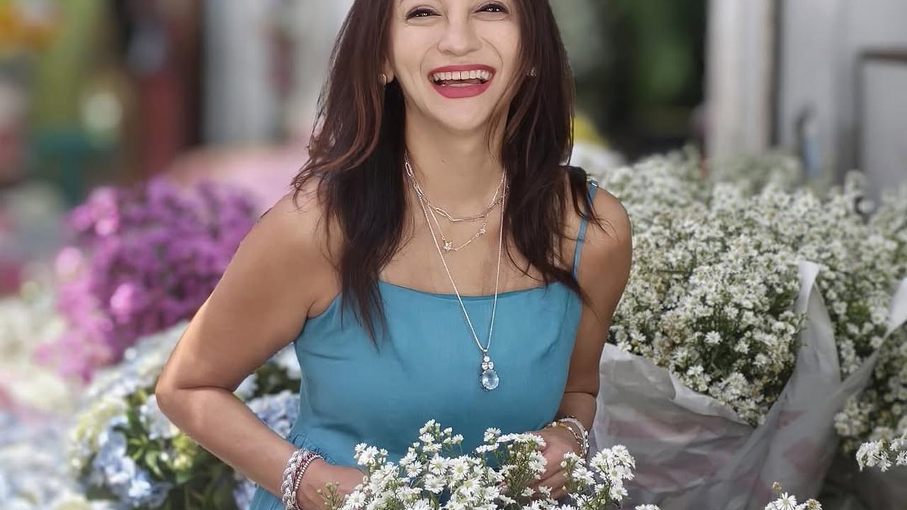 Potret Cantik Gladys Suwandhi yang Sudah 55 Tahun Tapi Tetap Awet Muda dan Masih Menawan