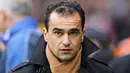 Ekspresi manajer Wigan Athletic, Roberto Martinez sebelum laga EPL melawan Wolverhampton Wanderers di Molineux Stadium, 16 Januari 2010. AFP PHOTO / Chris Ratcliffe