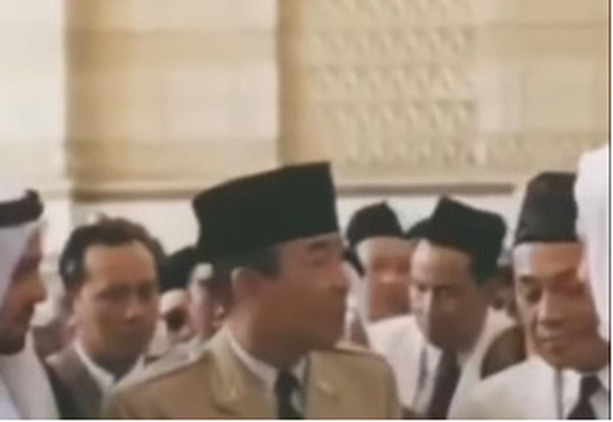Soekarno ke Mekkah