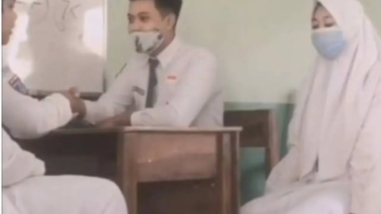 Bikin Baper, Praktek Pembelajaran Akad Nikah di Sekolah Ini Gemas Banget