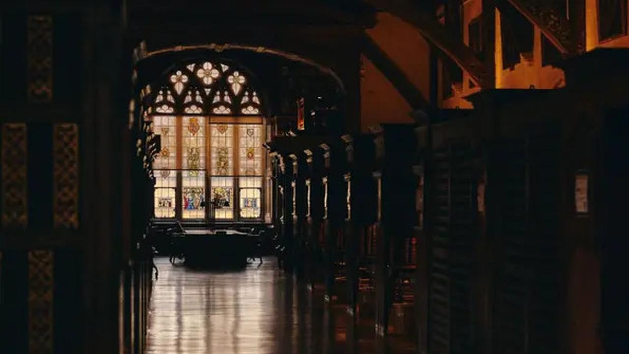 5 Perpustakaan Terindah di Dunia 2025, Ada yang Mirip Sekolah Harry Potter