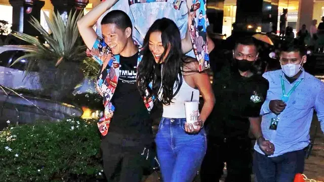 6 Potret Kedekatan Erika Carlina dan Morgan Oey, Diisukan Cinta Lokasi