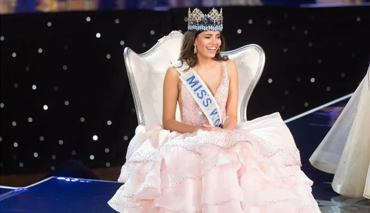 Penghelatan kontes kecantikan tingkat dunia kembali digelar pada Minggu (18/12) di MGM National Harbour, Washington D.C. Nama Stephanie Del Valle dinobatkan sebagai pemenang Miss World 2016. (AFP/Bintang.com)