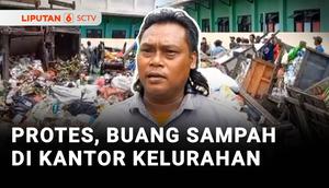 Emosi, karena tidak ada solusi penanganan sampah, puluhan penarik gerobak sampah di Kabupaten Bekasi, Jawa Barat, membuang isi gerobak mereka ke halaman Kantor Kelurahan Kebalen, Kecamatan Babelan.