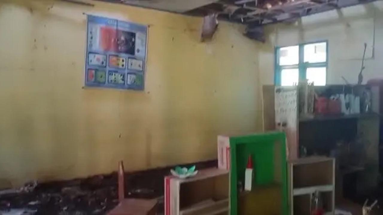 Atap Ambruk dan Bangunan Lapuk SDN Nagrak Sukabumi Ancam Keselamatan Ratusan Siswa, Desak Pemda Perbaiki