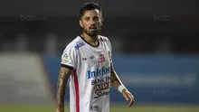 Gelandang Bali United, Stefano Lilipaly, saat tampil melawan Bhayangkara FC pada laga Liga 1 Indonesia di Stadion Patriot, Bekasi, Jumat (29/9/2017). Bhayangkara menang 3-2 atas Bali. (Bola.com/Vitalis Yogi Trisna)