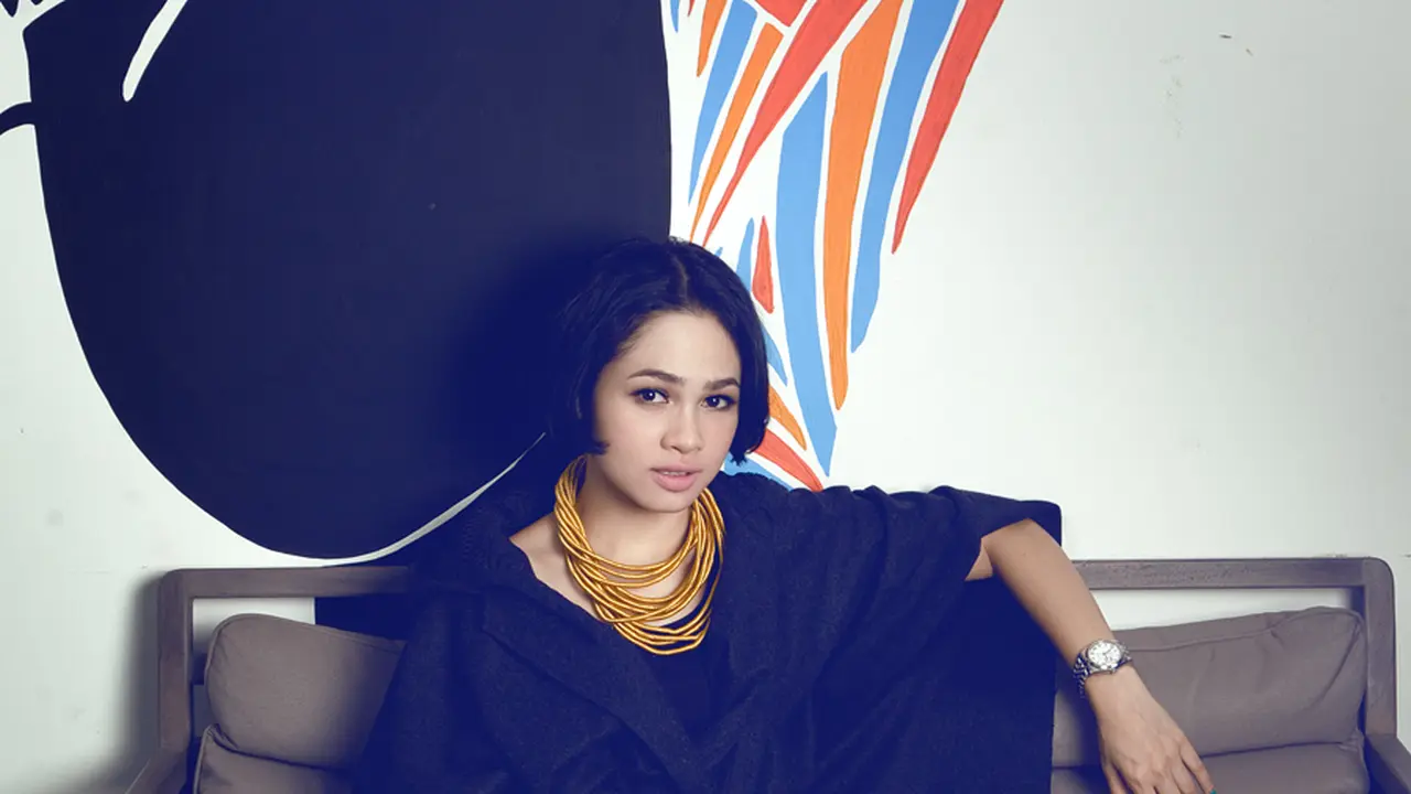 5 Top Gaya Berpakaian Andien