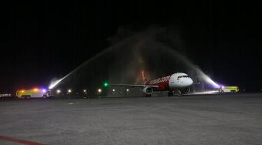 Penerbangan Perdana AirAsia ke Perth dan Singapura