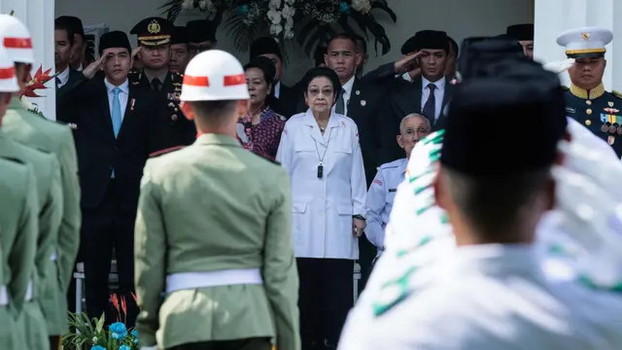 Megawati Ungkap Alasan Antusias Dampingi Anggota Paskibraka Nasional 2025