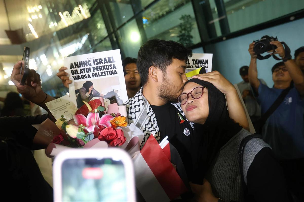 FOTO: Sembilan WNI Global Sumud Flotilla Kembali ke Tanah Air