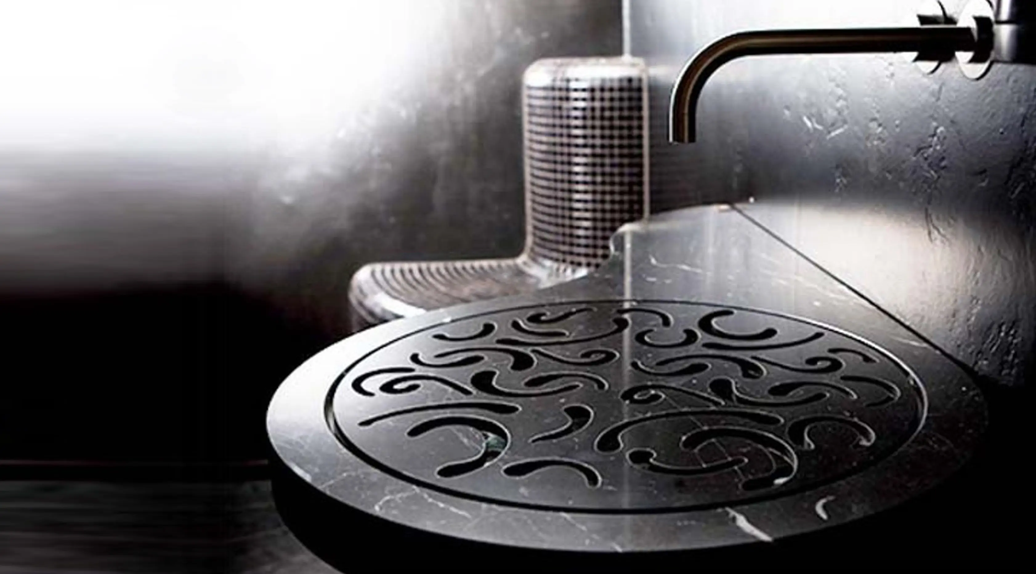 Mencuci pakaian dalam di westafel. (Sumber Foto: dailyarchdesign.com)