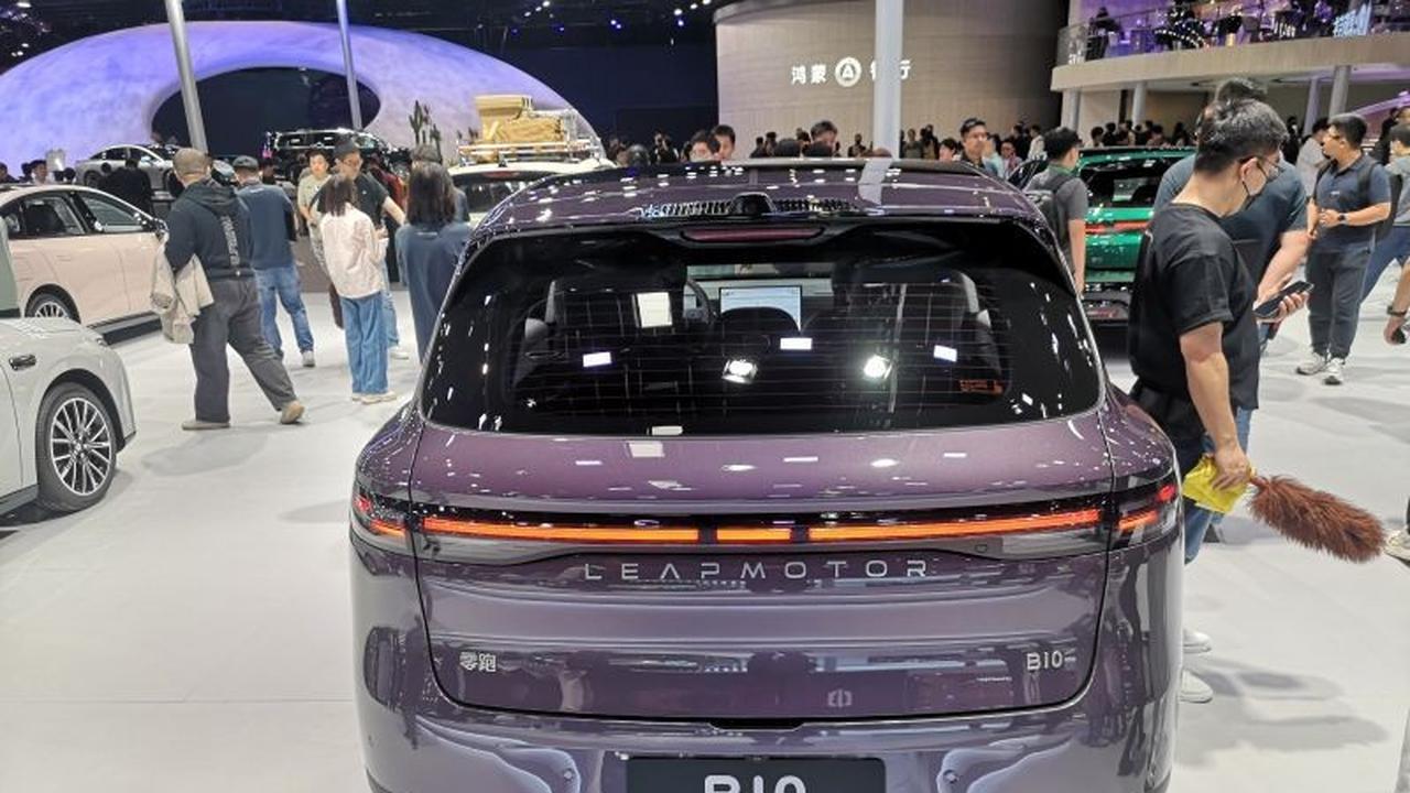Mengintip Lebih Dekat Spesifikasi Leapmotor B10: SUV Listrik dengan Roda Belakang Lebih Tebal