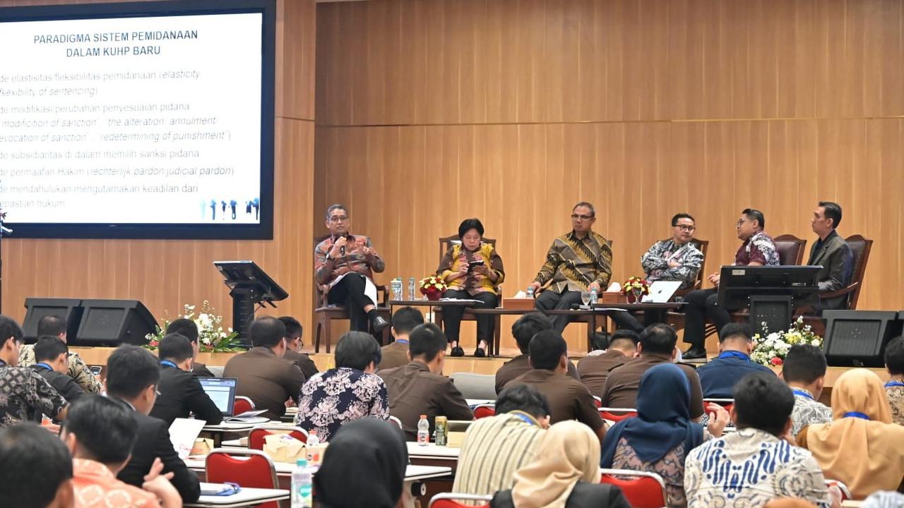 Draf RKUHAP Dinilai Bermasalah, Pakar Hukum: Terlalu Pro Aparat, Minim Perlindungan Warga!