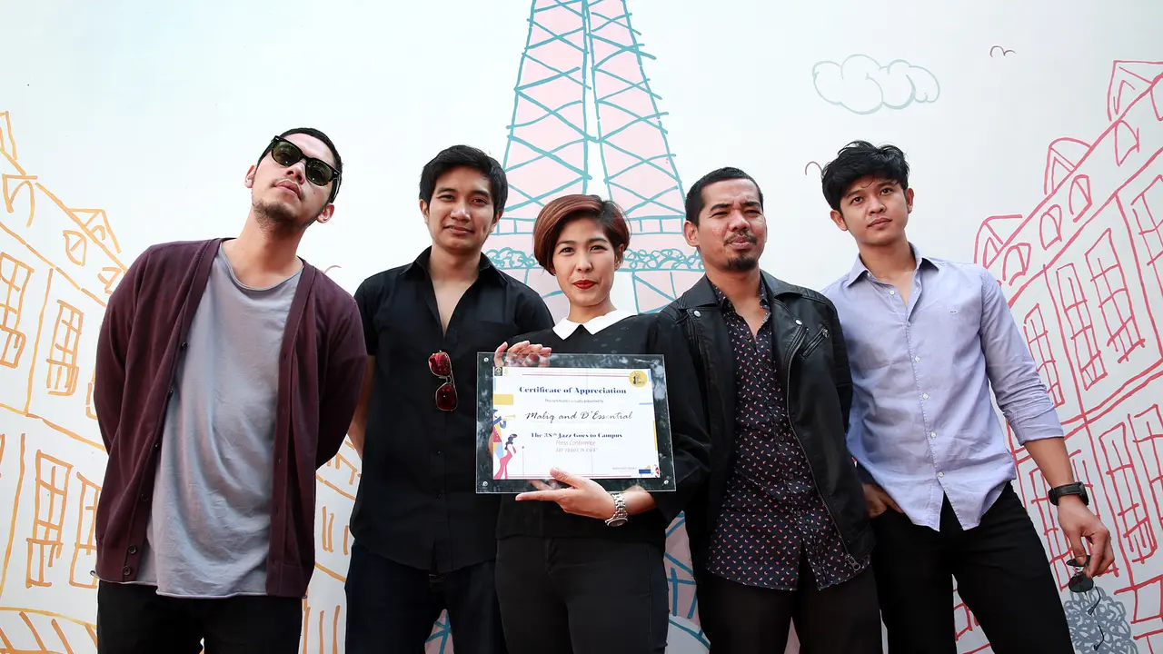 Maliq and D'Essentials