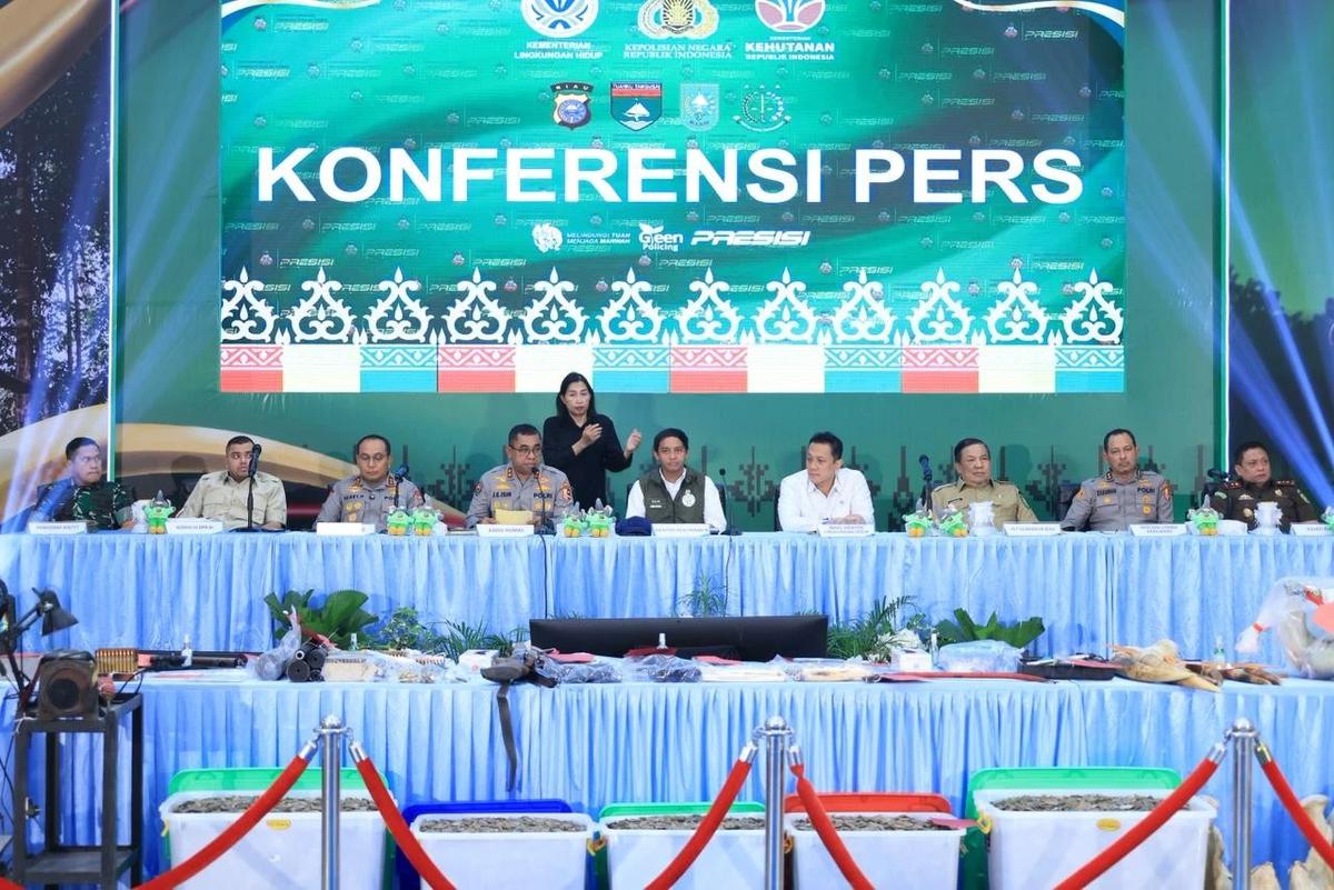 FOTO:  Polda Riau Bongkar Sindikat Perburuan Gajah Sumatera
