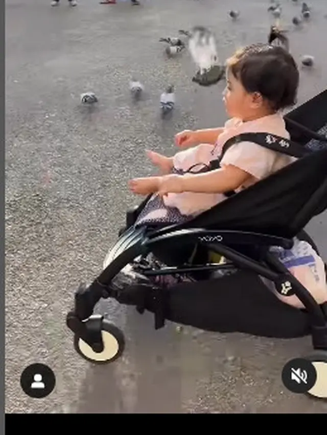 Baby Guzel ikut Margin Wieheerm dan Ali Syakieb ke Madinah, Arab Saudi (Foto: Instagram guzelimalisyakieb)
