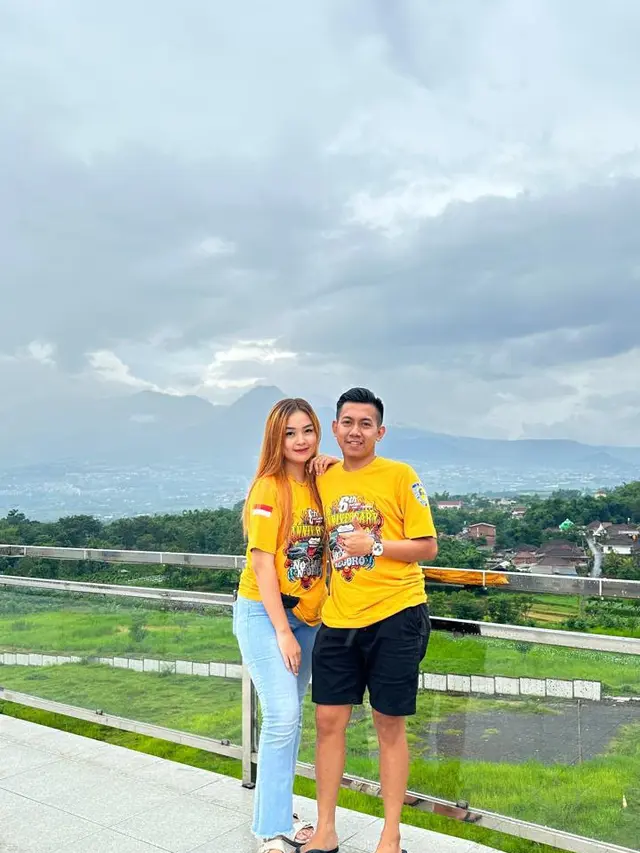 Citra Valiana Octa dan Noval Friestanto. (Foto: Dok. Koleksi Pribadi Citra Valiana Octa)