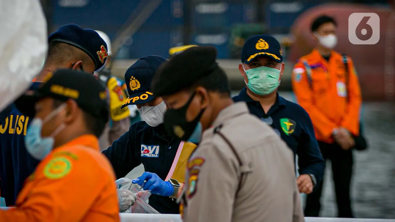 13 Kantong Jenazah Penumpang Sriwijaya Air SJ 182 Kembali Ditemukan