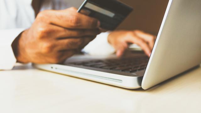 Jangan Asal Pakai Ketahui Dulu Besaran Bunga Kartu Kredit Yang Dipakai Bisnis Liputan6 Com