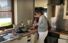 Potret Dapur Rumah Ibu Sandy Walsh di Belanda, Peralatan Masak Lengkap Khas Emak-emak Indonesia
