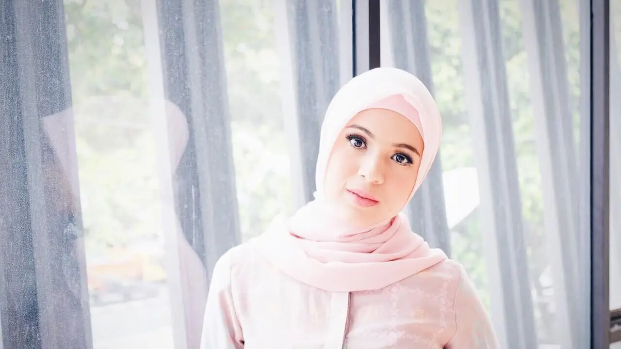 Nycta Gina