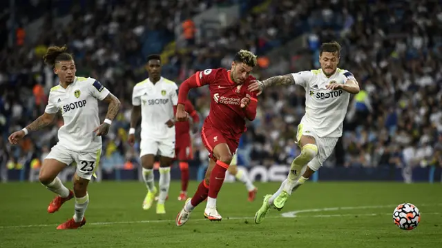 FOTO: Liverpool Bantai Leeds United di Elland Road