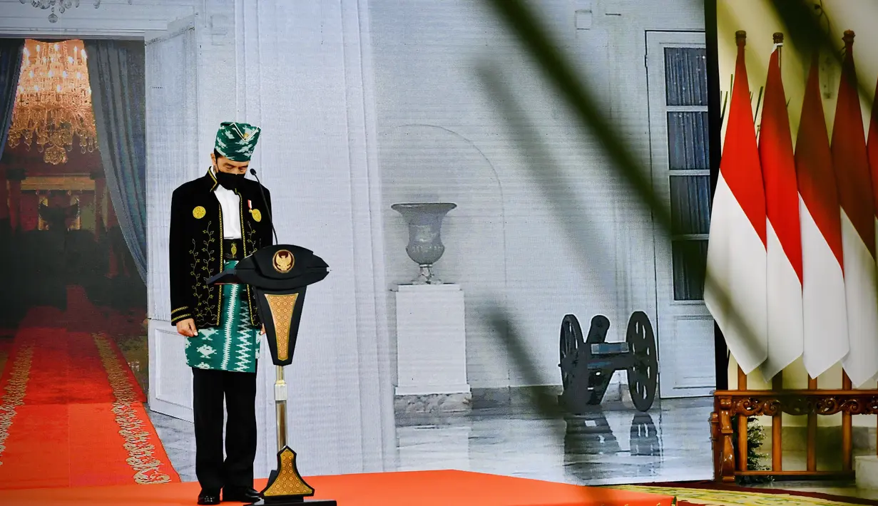 Presiden Joko Widodo memimpin upacara Hari Kelahiran Pancasila secara virtual di Istana Bogor, Jawa Barat, Selasa (1/6/2021). Khususnya saat ini tantangan yang dihadapi Pancasila lebih berat yaitu meningkatnya rivalitas dan kompetisi termasuk antar pandangan. (FOTO:Biro Pers Kepresidenan)