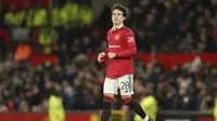 Aksi Facundo Pellistri saat MU melawan Charlton di Piala Liga Inggris (AP)