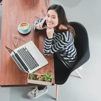 Ilustrasi perempuan/copyright shutterstock By BUNDITINAY
