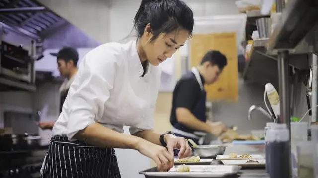 Chef Renatta Moeloek