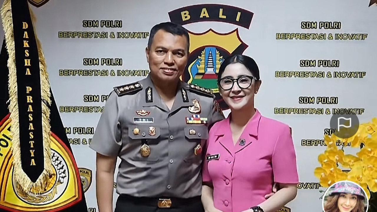 Pesona Uut Permatasari Pakai Seragam Ibu Bhayangkari, Happy Banget Temani Suami Naik Pangkat Jadi Kombes