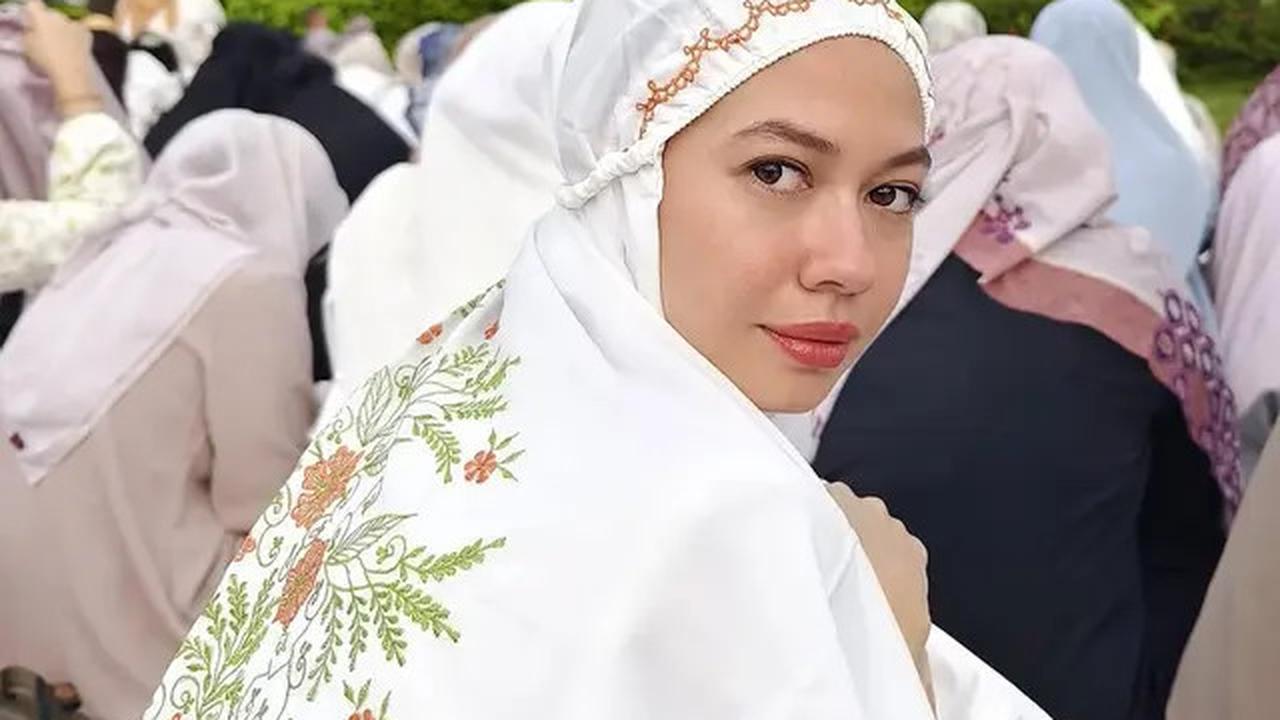 6 Potret Yuki Kato Dapat Kejutan Ultah ke-30 saat Mudik Lebaran, Penuh Keseruan