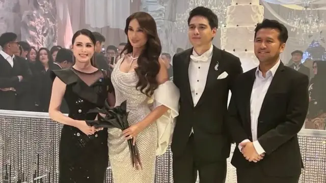Artis Hadir di Resepsi Luna Maya dan Maxime Bouttier.