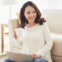 ilustrasi perempuan bekerja/photo created by pressfoto - www.freepik.com