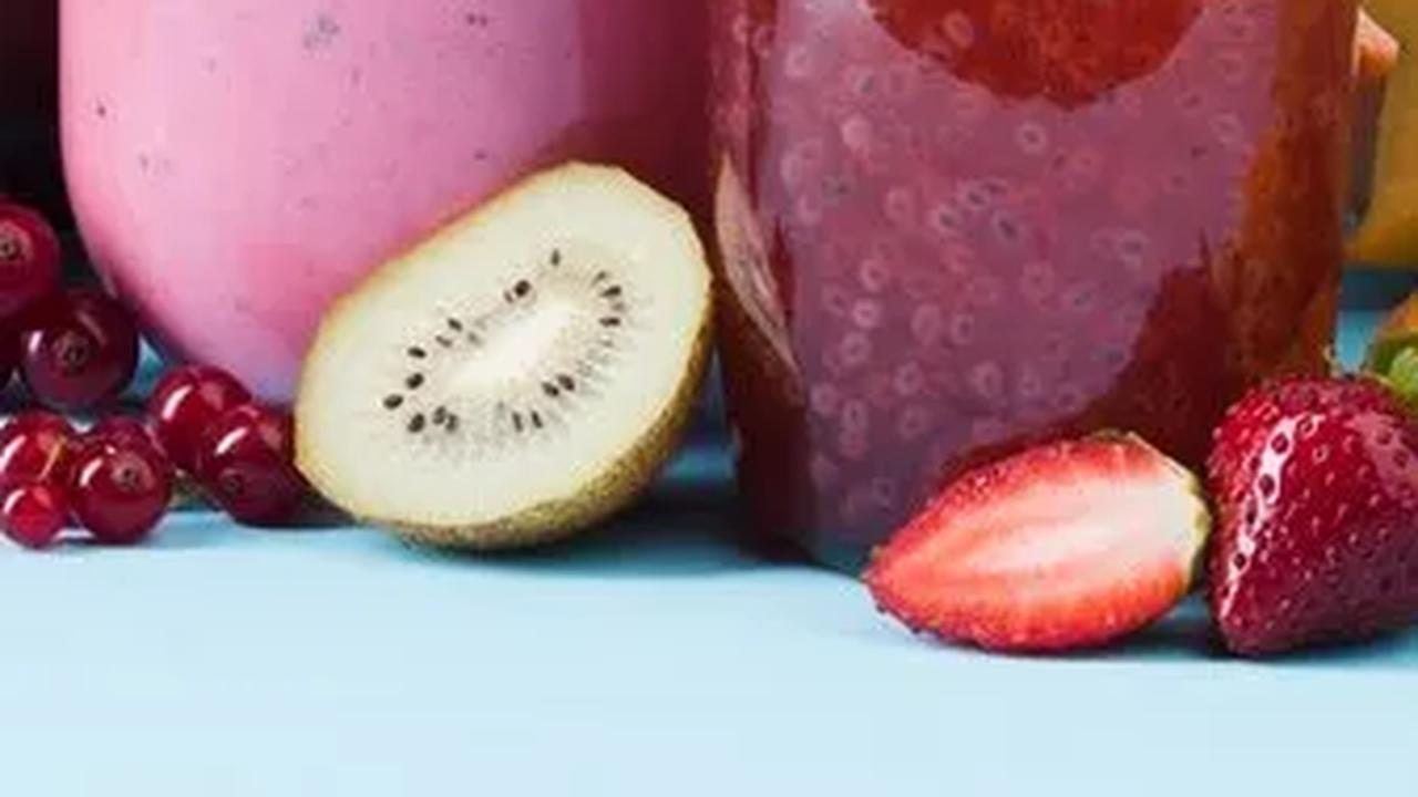 Antara Jus dan Smoothies, Memahami Perbedaan Esensial untuk Kesehatan