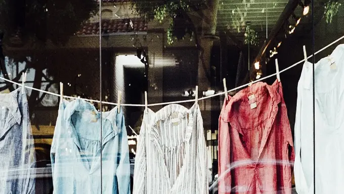 Ilustrasi Pakaian Baru